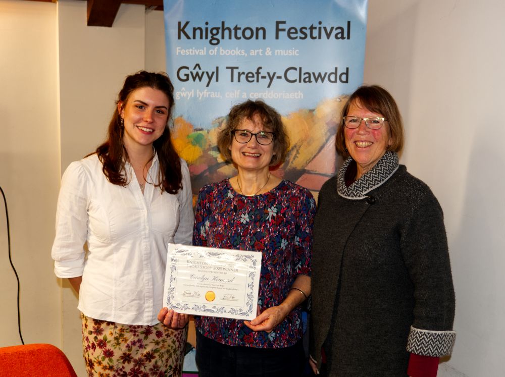 Winners Announced for the 2025 Knighton Writing Prize! 